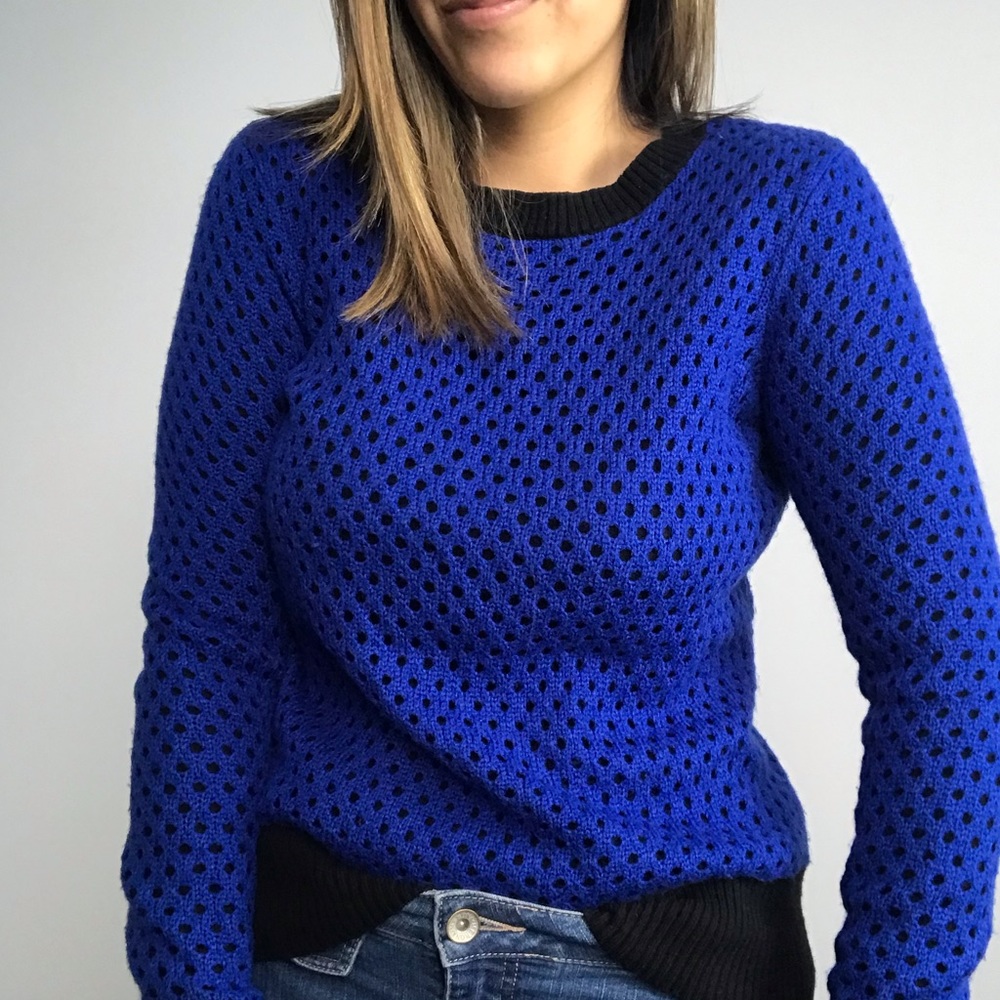 I 💙 Ronson beautiful cobalt blue sweater